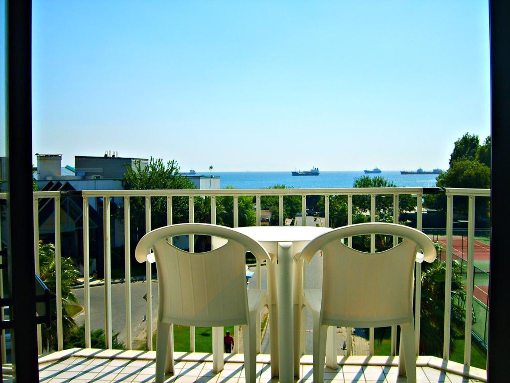 Atakoey Marina Hotel Istanbul Bagian luar foto