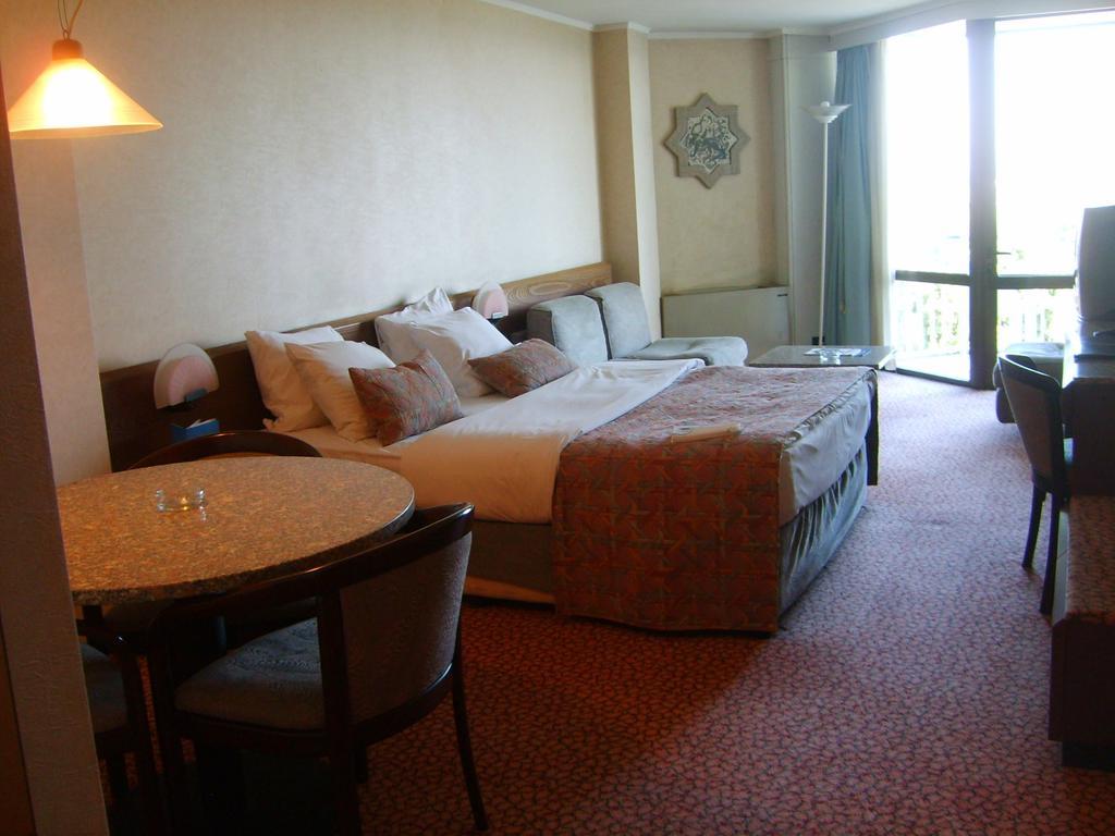 Atakoey Marina Hotel Istanbul Ruang foto
