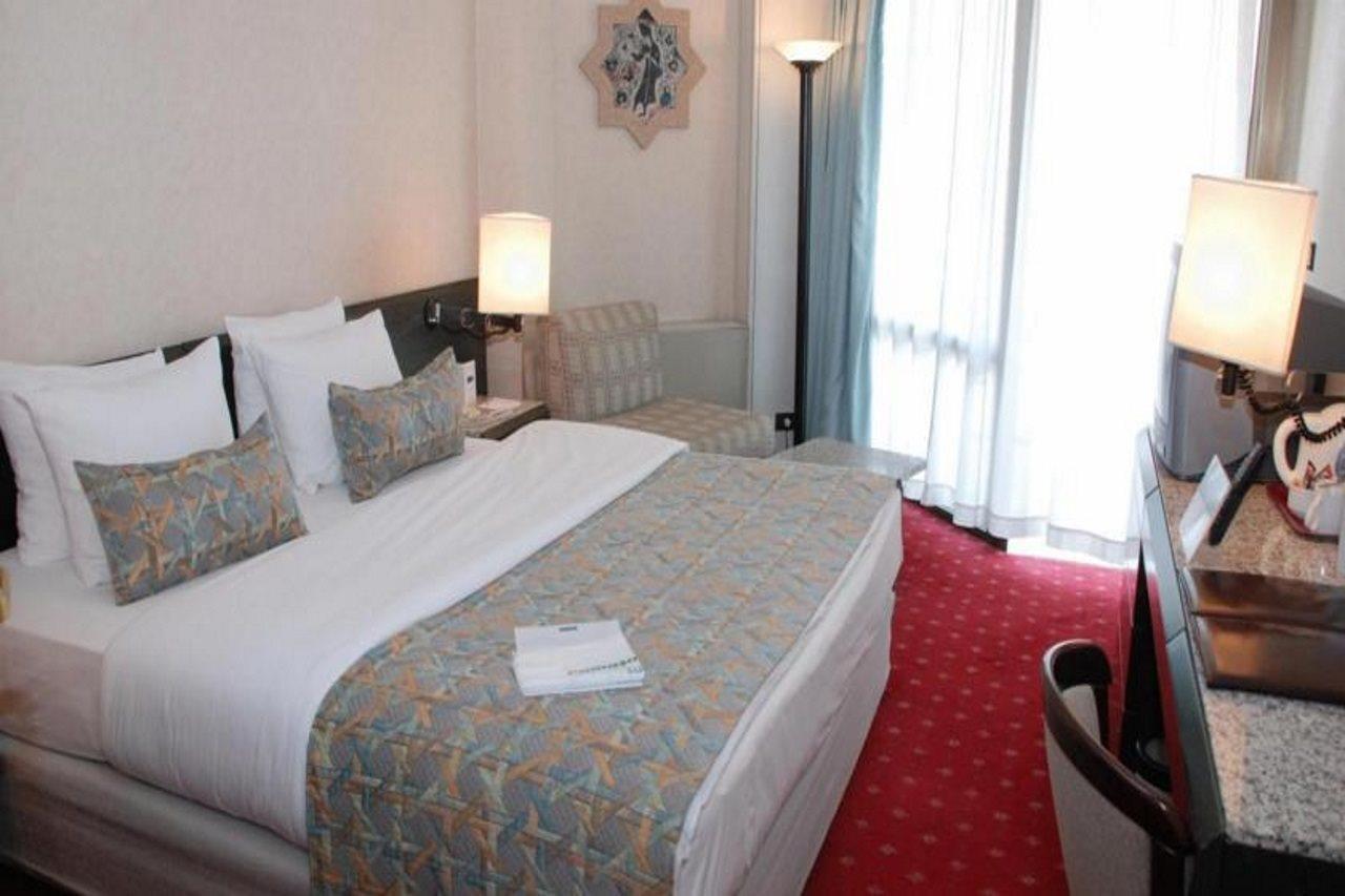 Atakoey Marina Hotel Istanbul Bagian luar foto